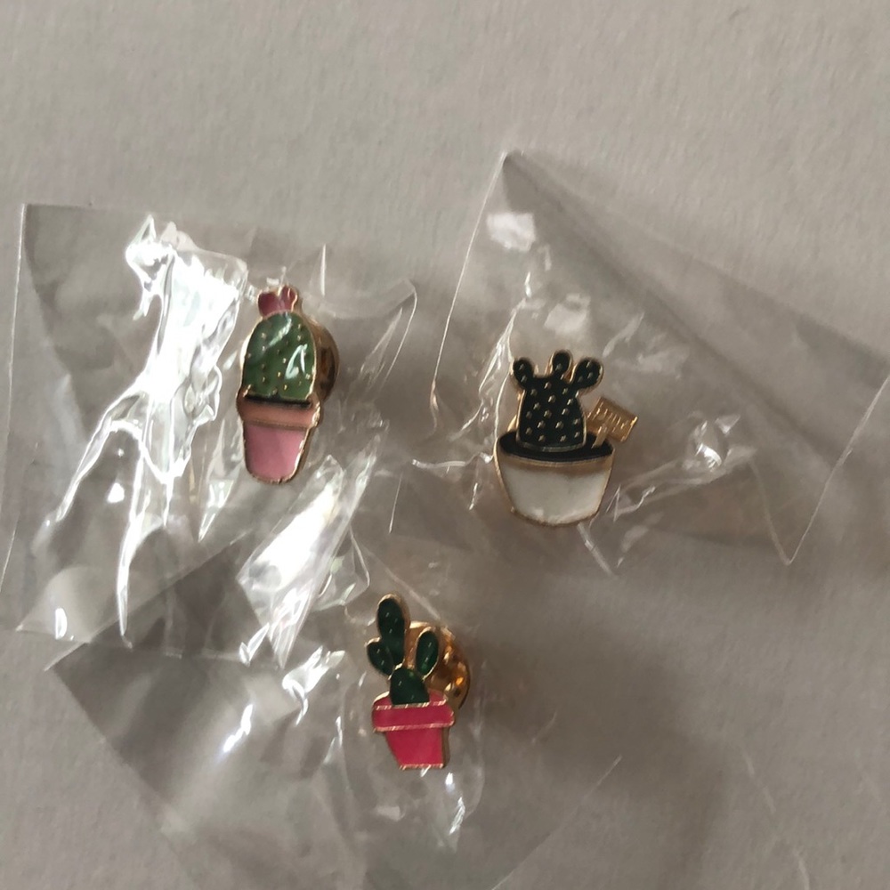 Cactus pins